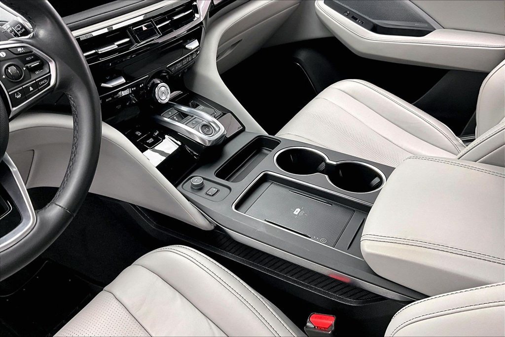 Used 2025 Acura MDX w/ Technology Package FWD image 15