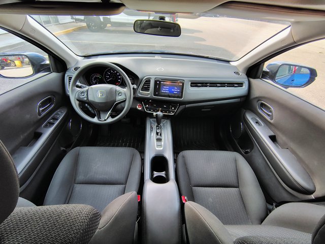 Used 2018 Honda HR-V EX image 2
