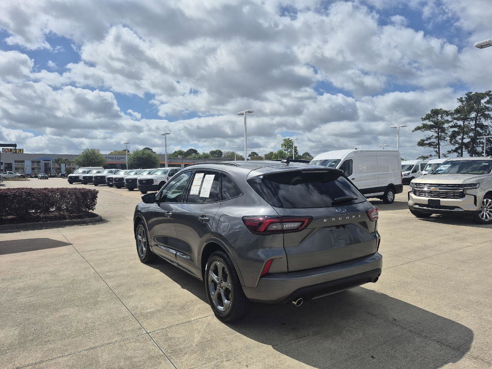 Certified 2024 Ford Escape ST-Line image 3