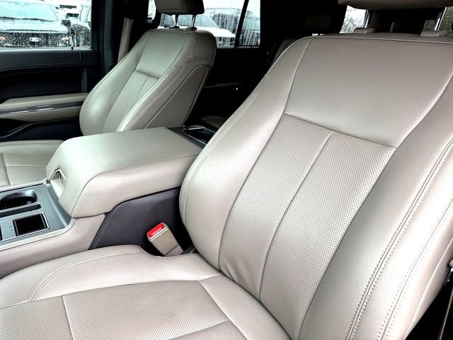 Certified 2021 Ford Expedition XLT image 10