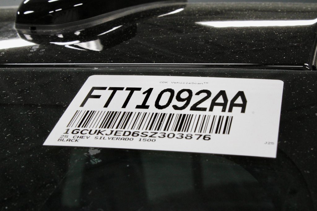 Used 2025 Chevrolet Silverado 1500 High Country w/ Technology Package image 40