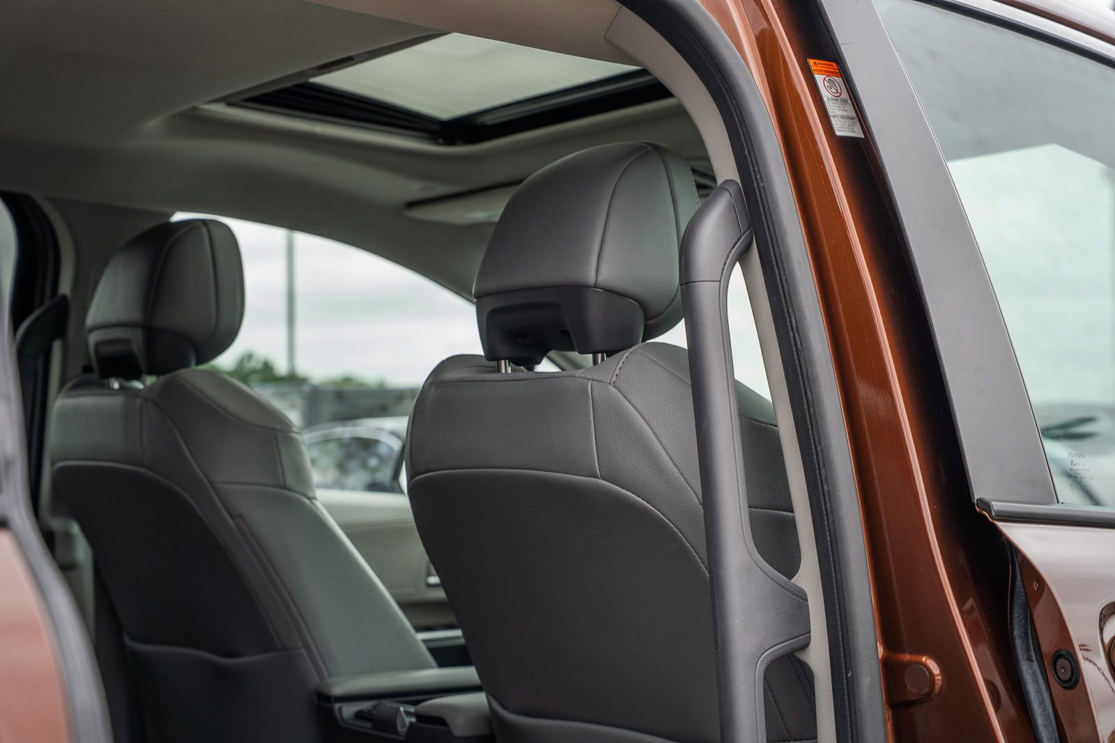 Used 2022 Toyota Sienna XLE FWD image 18