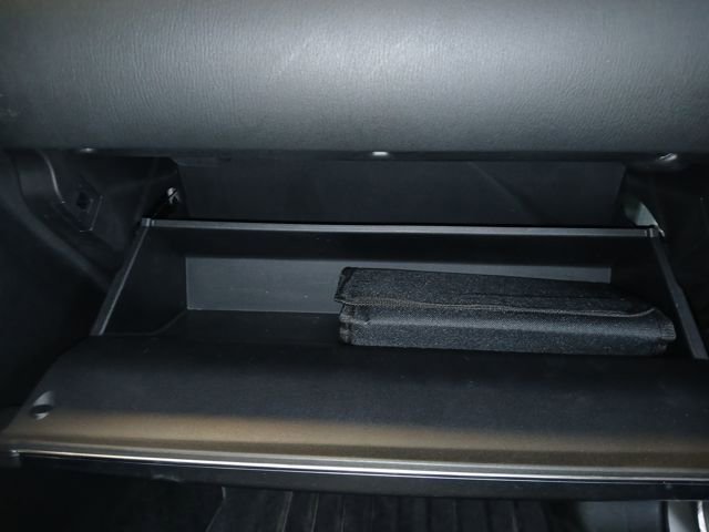 Used 2024 Nissan Armada SL w/ Captain's Chairs Package image 55