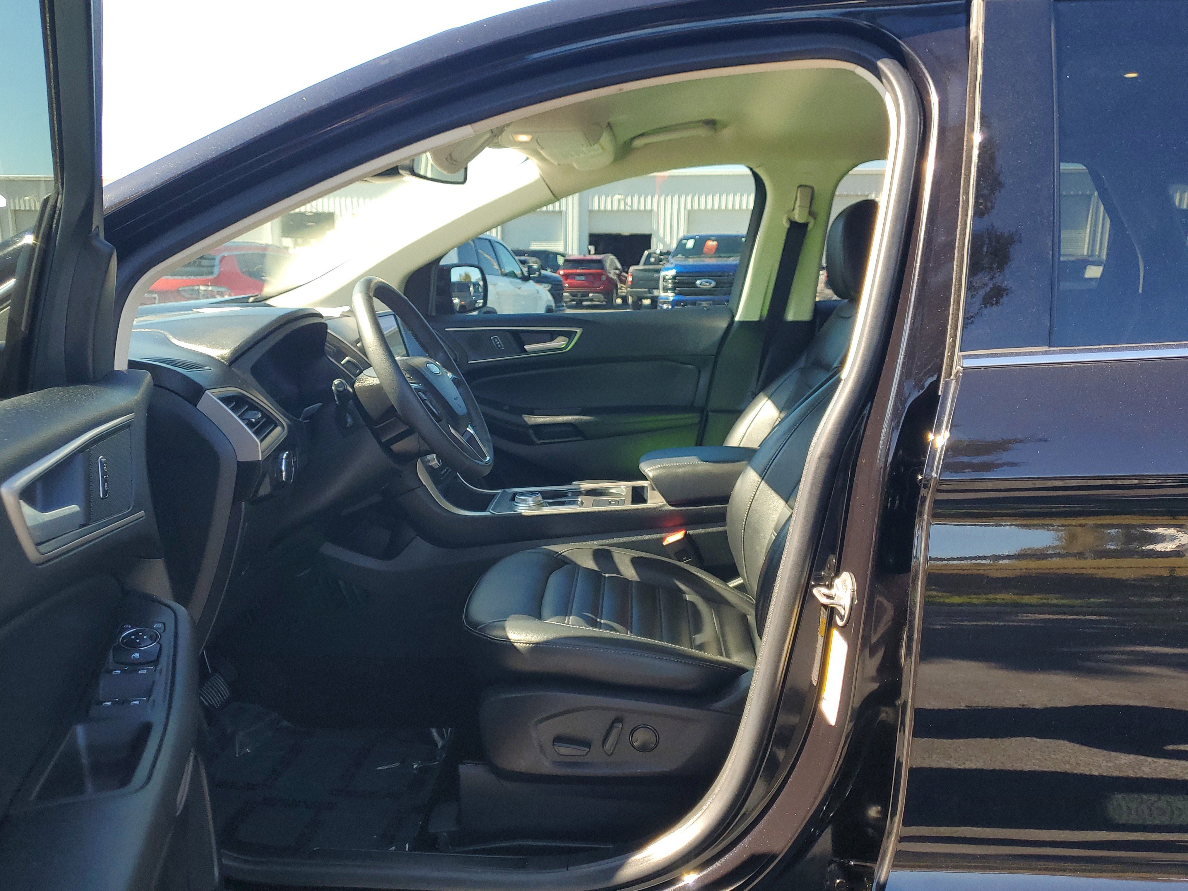 Certified 2024 Ford Edge SEL image 21