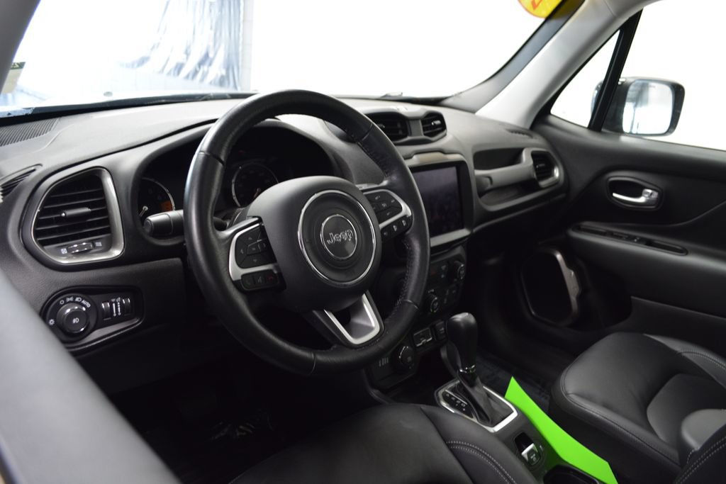 Used 2023 Jeep Renegade Limited w/ Sun/Sound Group AWD/4WD image 10