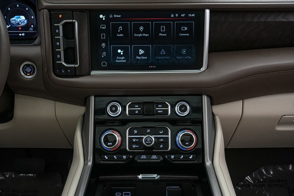 Used 2024 GMC Yukon XL Denali w/ Denali Reserve Package image 16