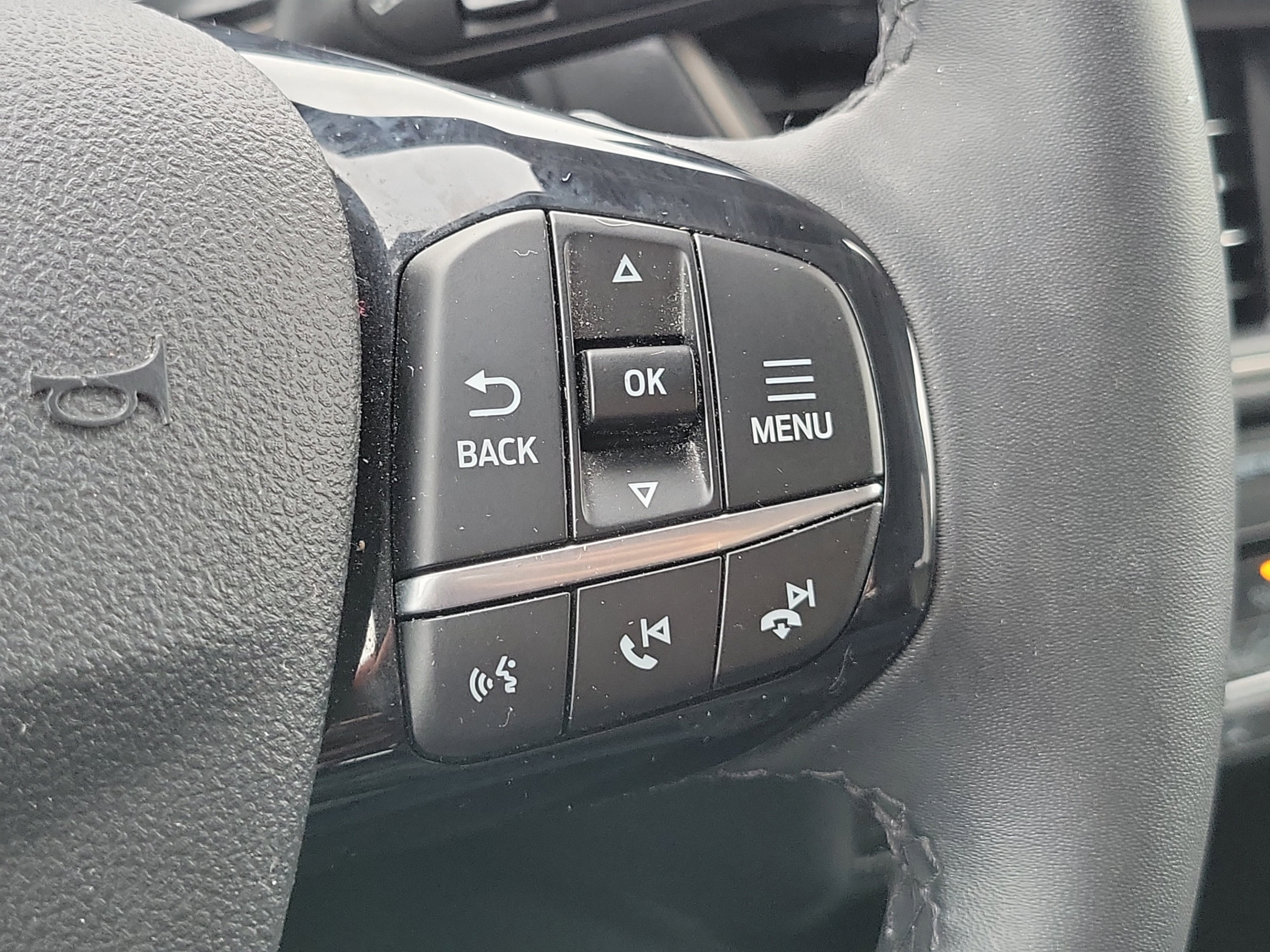 Certified 2022 Ford Escape SE w/ Cold Weather Package AWD/4WD image 21