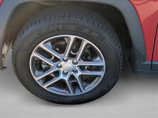Used 2020 Jeep Compass Latitude w/ Cold Weather Group AWD/4WD image 26