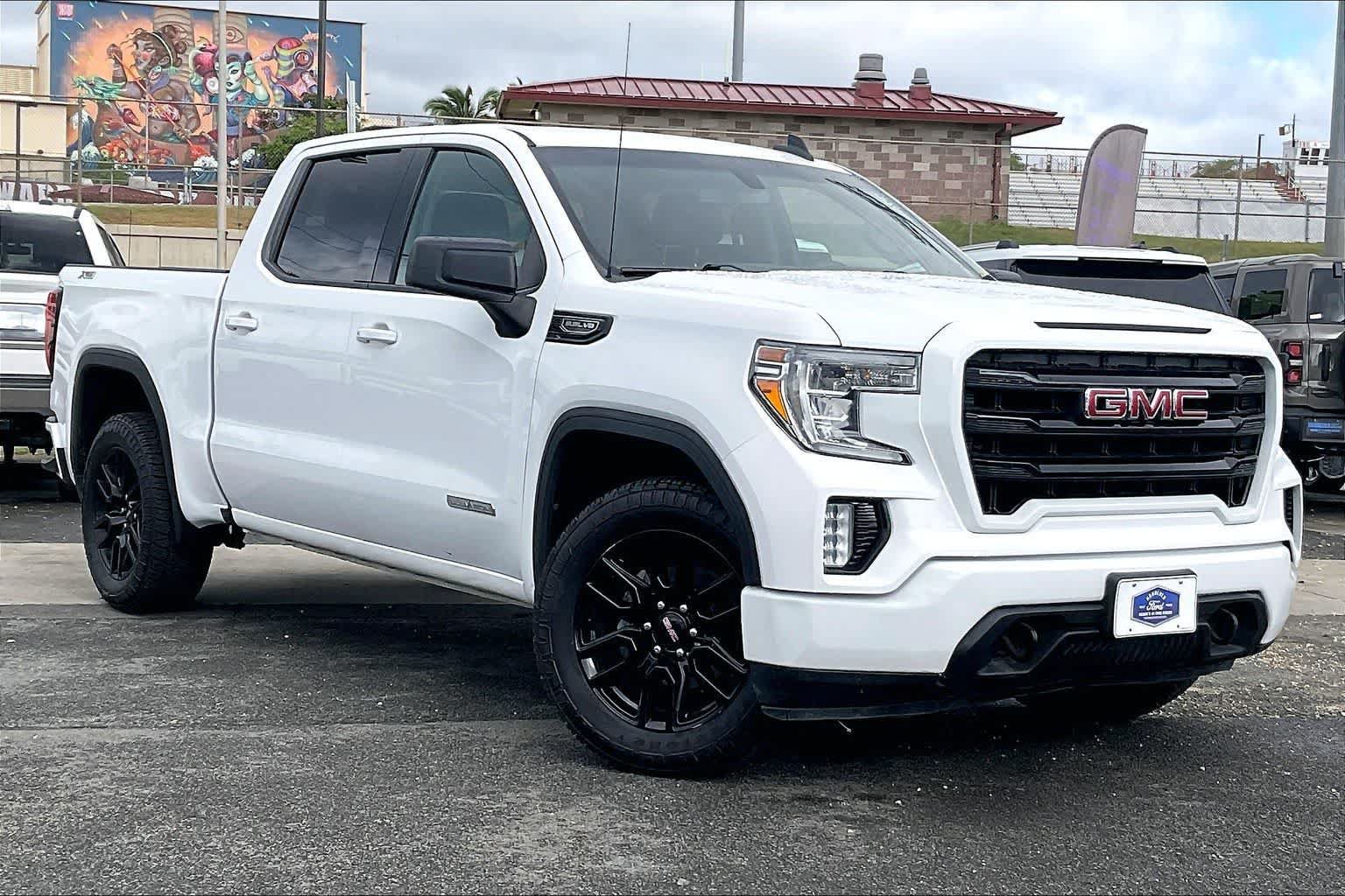 Used 2020 GMC Sierra 1500 Elevation w/ Elevation Convenience Package AWD/4WD image 21
