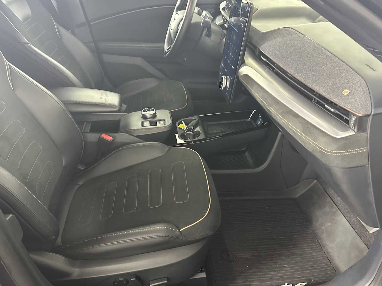 Certified 2022 Ford Mustang Mach-E GT image 14