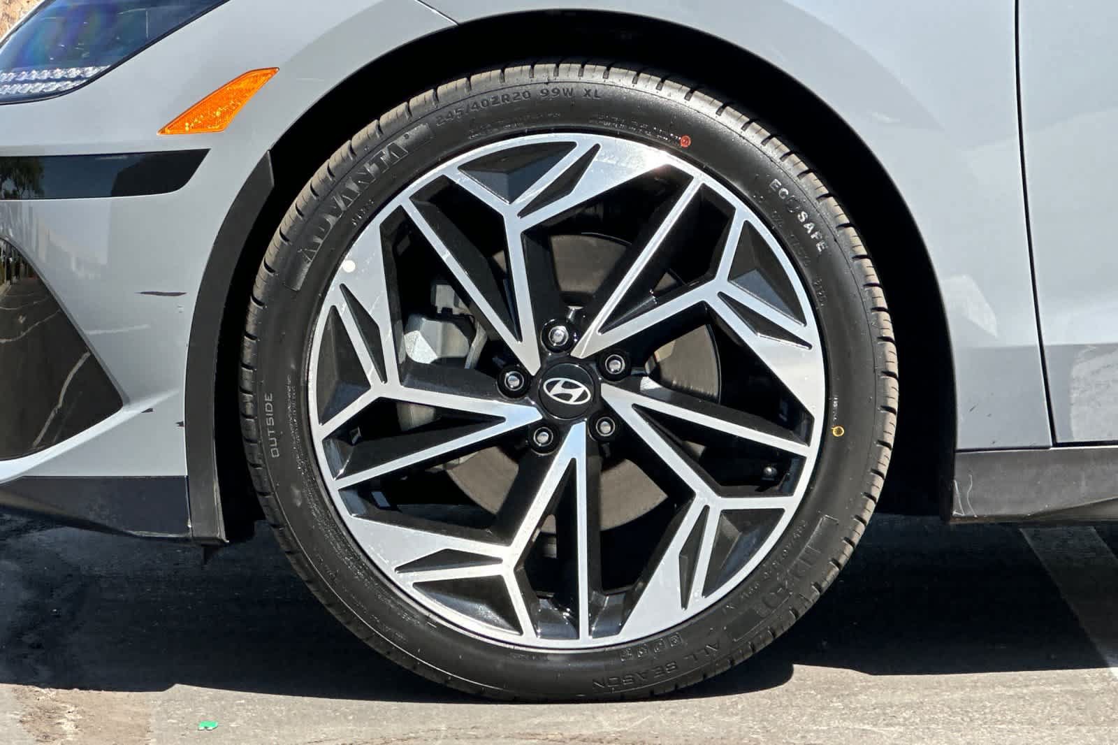 Used 2023 Hyundai Ioniq 6 SEL AWD/4WD image 27