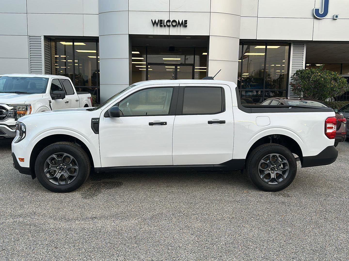 Certified 2025 Ford Maverick XLT w/ Equipment Group 302A image 23