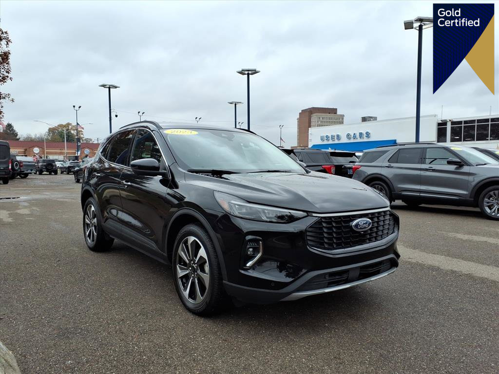 Certified 2023 Ford Escape Platinum image 1