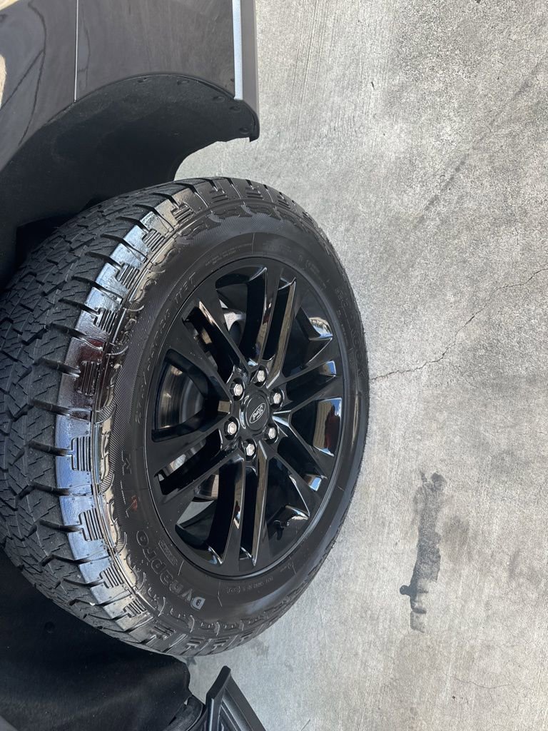 Certified 2024 Ford Expedition Max XLT image 25