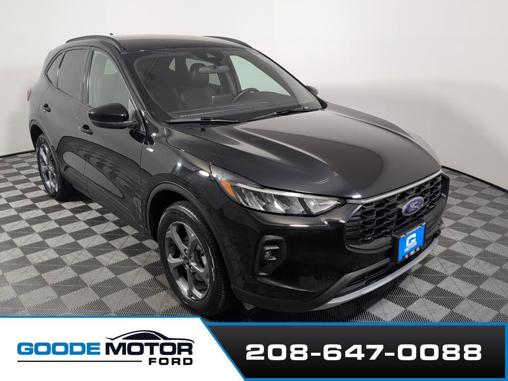 Certified 2025 Ford Escape ST-Line Select AWD/4WD image 1