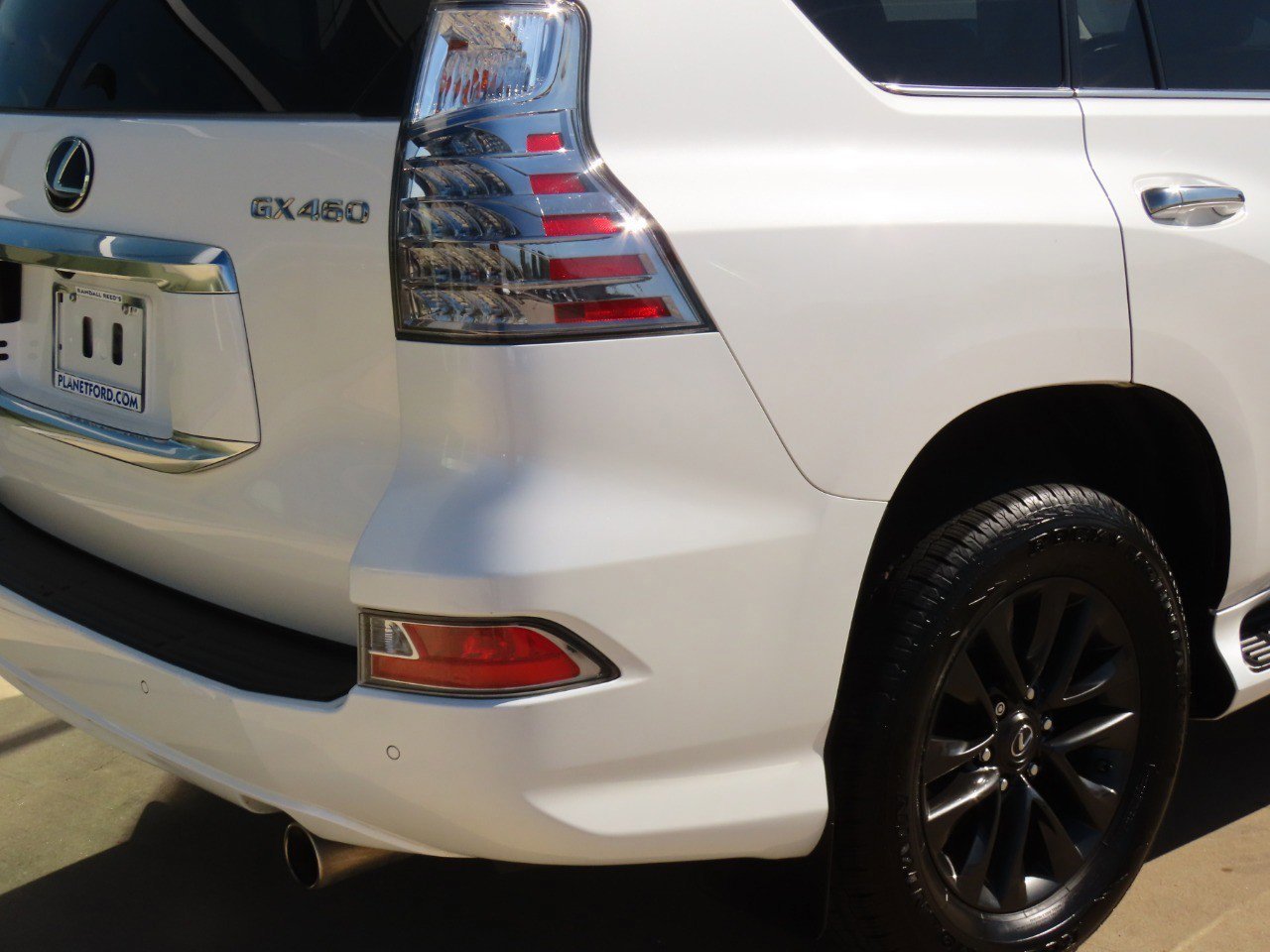 Used 2020 Lexus GX 460 Premium w/ Premium Package image 13