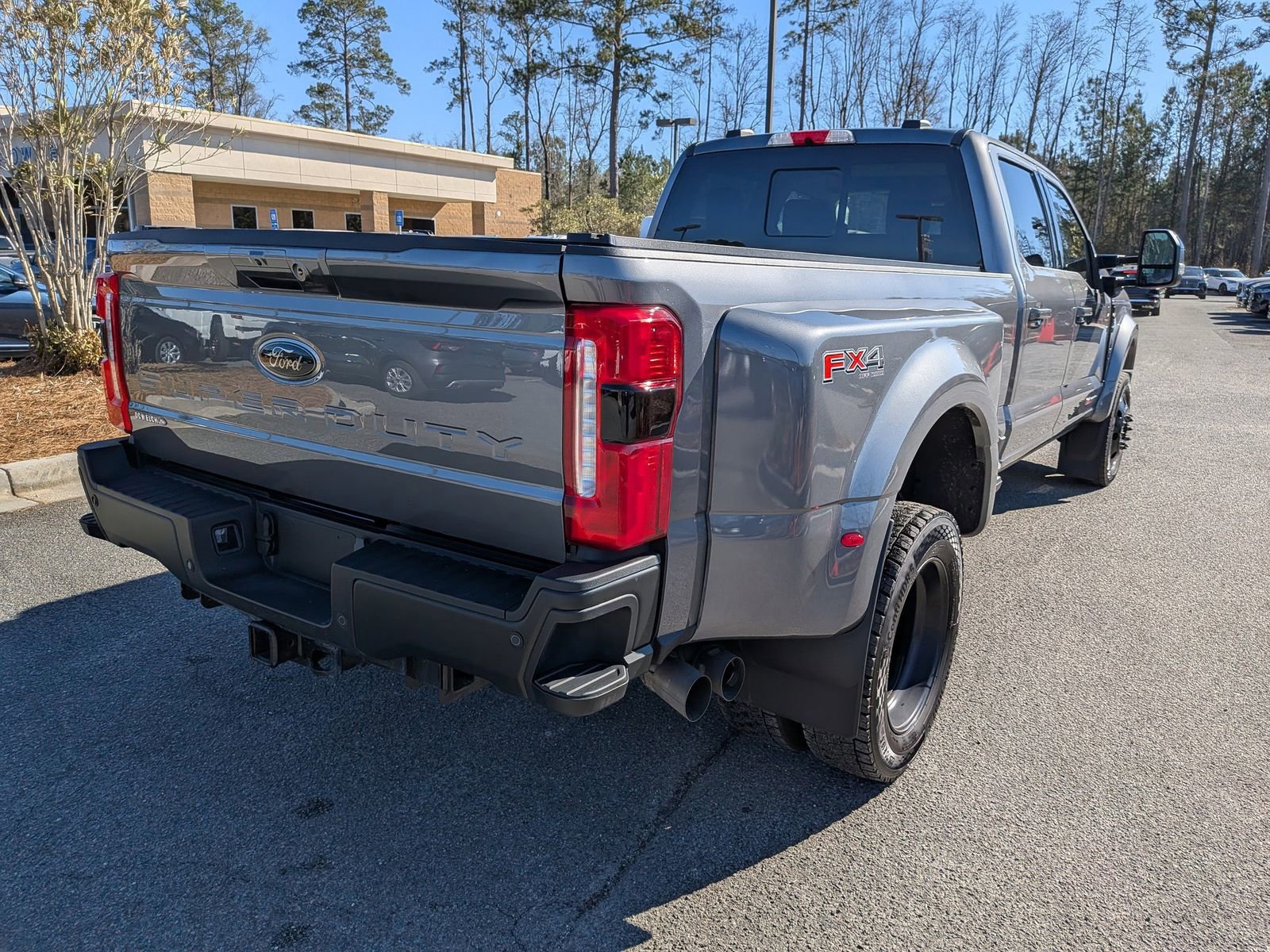 Certified 2024 Ford F450 Lariat w/ Lariat Ultimate Package image 5