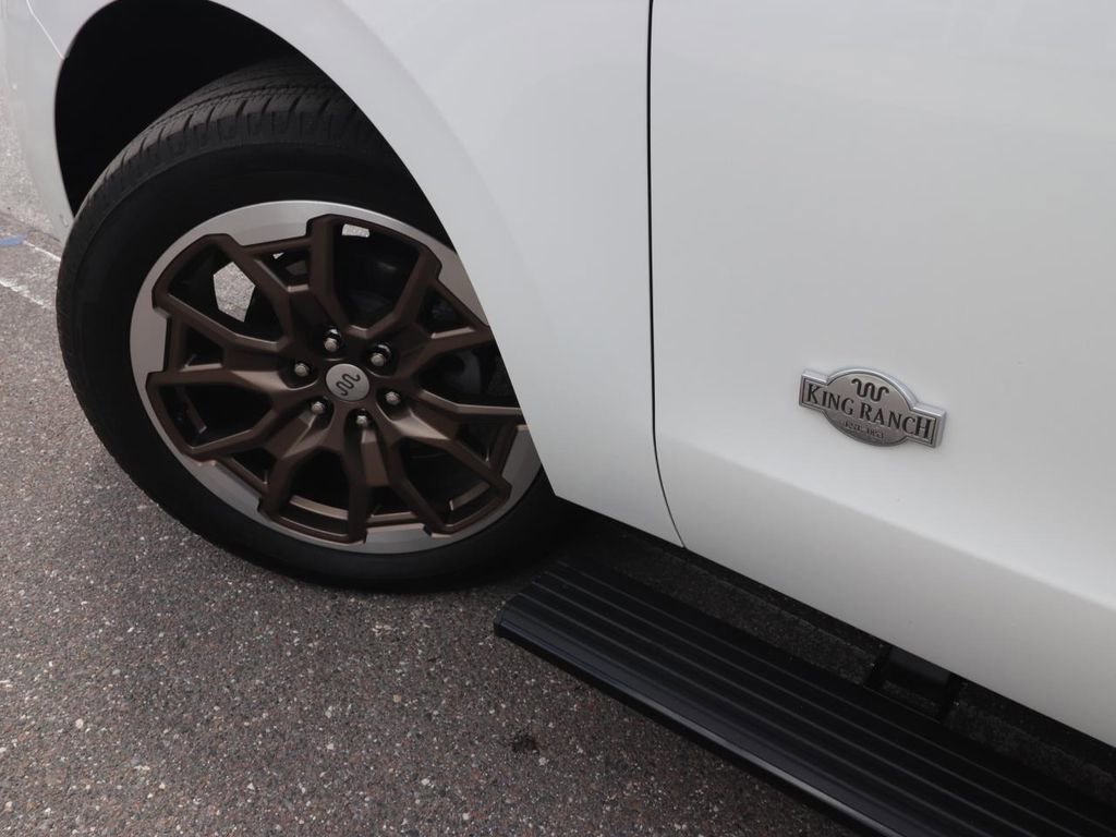 Certified 2025 Ford Expedition King Ranch AWD/4WD image 4