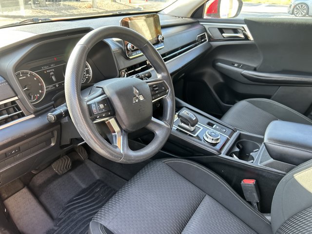 Used 2022 Mitsubishi Outlander ES FWD image 17
