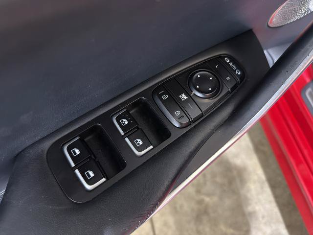 Used 2018 Kia Stinger GT2 AWD/4WD image 11