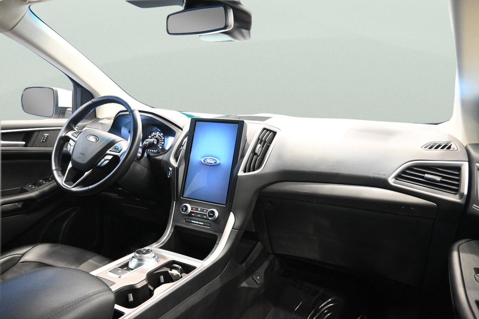 Certified 2023 Ford Edge SEL image 13