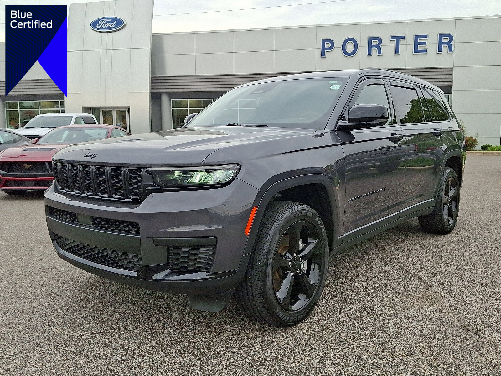 Used 2023 Jeep Grand Cherokee L Laredo image 1