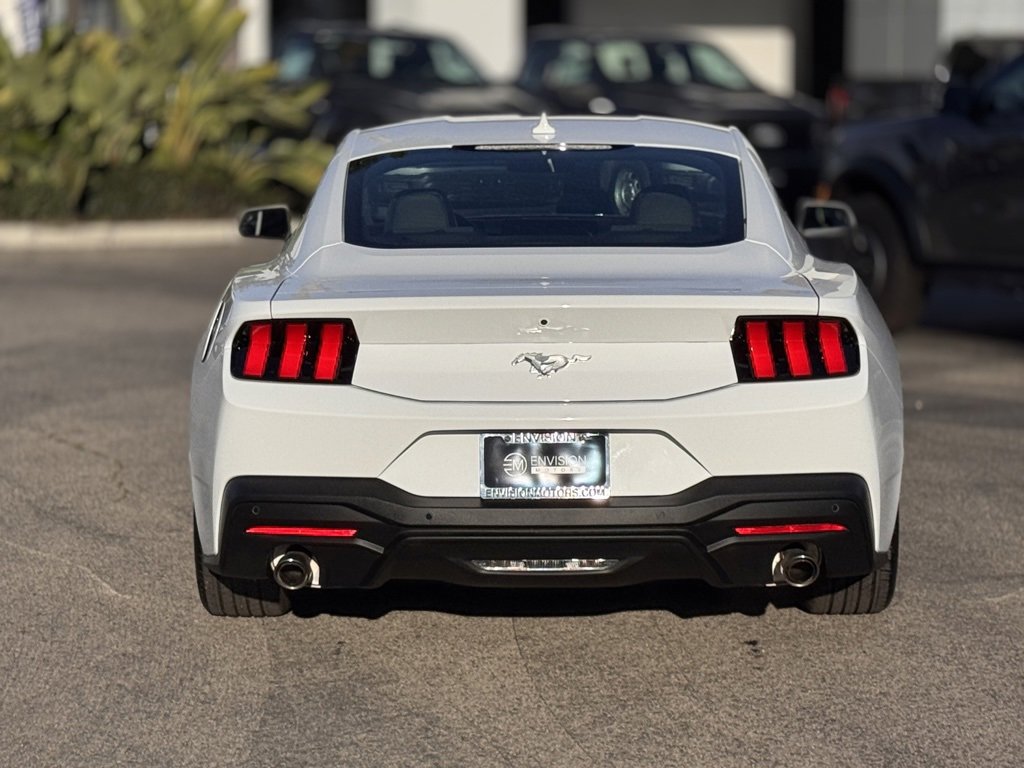 Certified 2025 Ford Mustang Coupe image 11