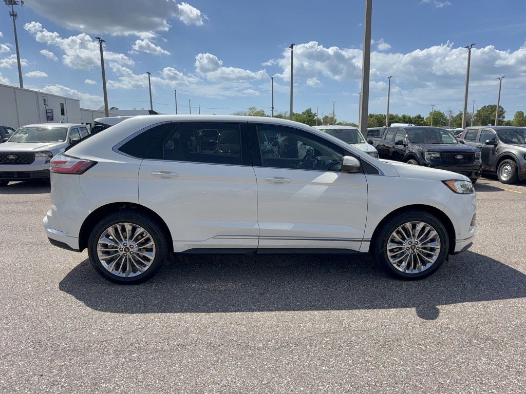 Certified 2021 Ford Edge Titanium w/ Equipment Group 301A image 2
