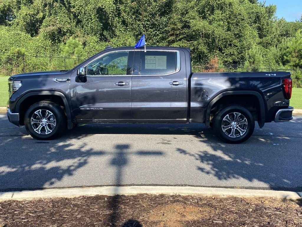 Used 2025 GMC Sierra 1500 SLT AWD/4WD image 8