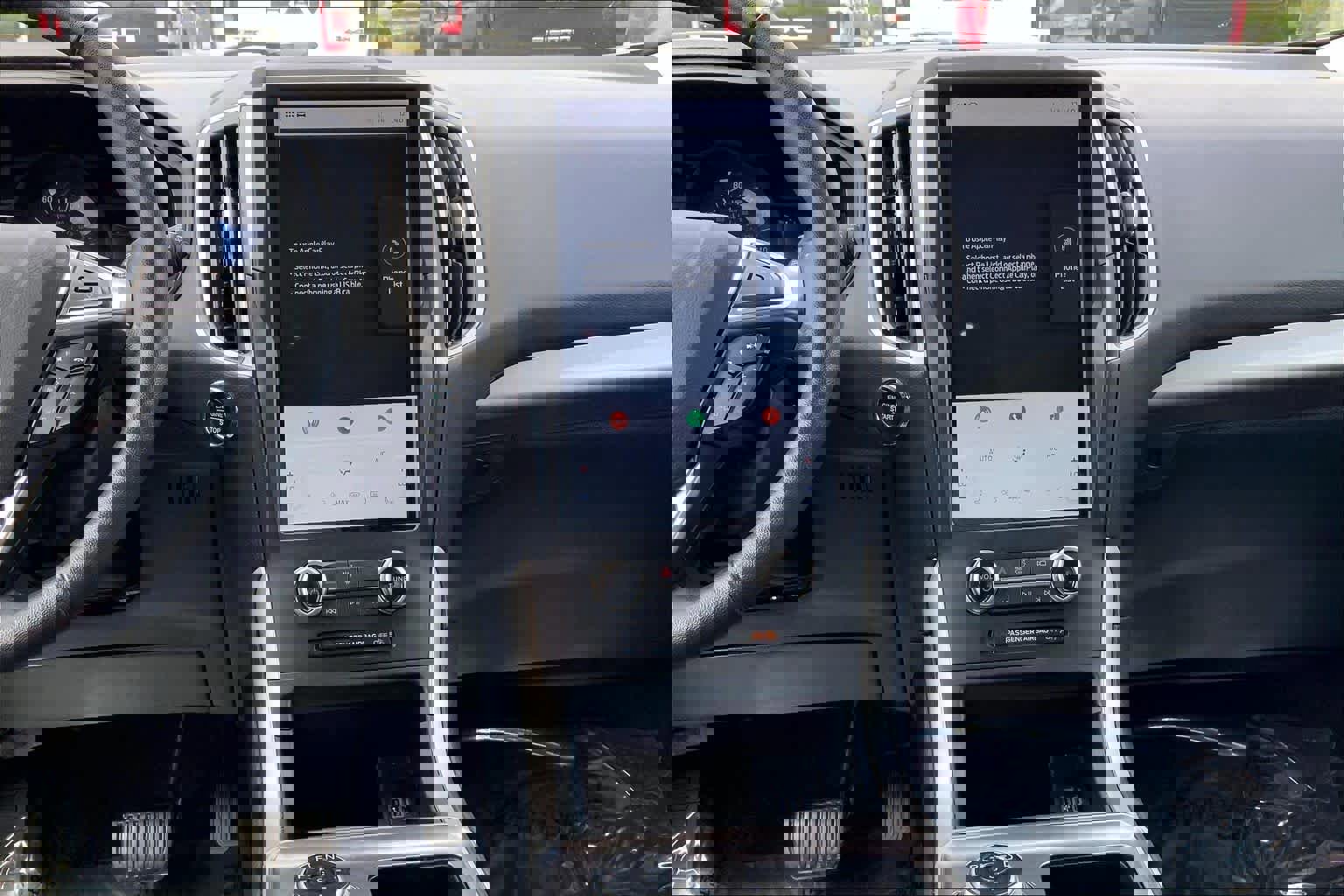 Certified 2024 Ford Edge SEL image 9