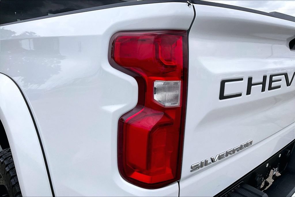 Used 2022 Chevrolet Silverado 1500 RST w/ Safety Package AWD/4WD image 20