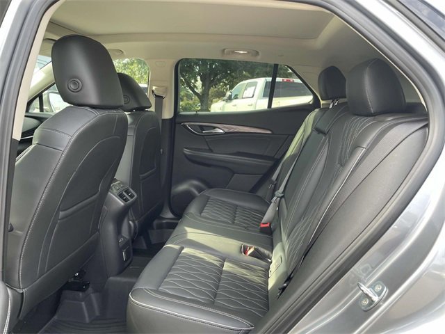 Used 2022 Buick Envision Avenir w/ Technology Package II image 11