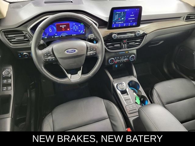 Certified 2020 Ford Escape Titanium image 34