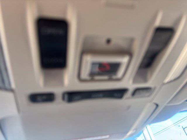 Used 2021 Toyota Highlander Limited FWD image 23