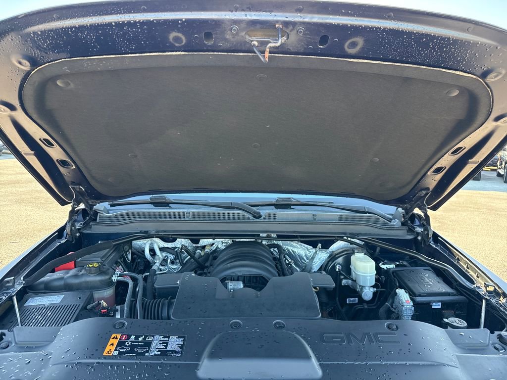 Used 2017 GMC Yukon SLT w/ Premium Edition image 28