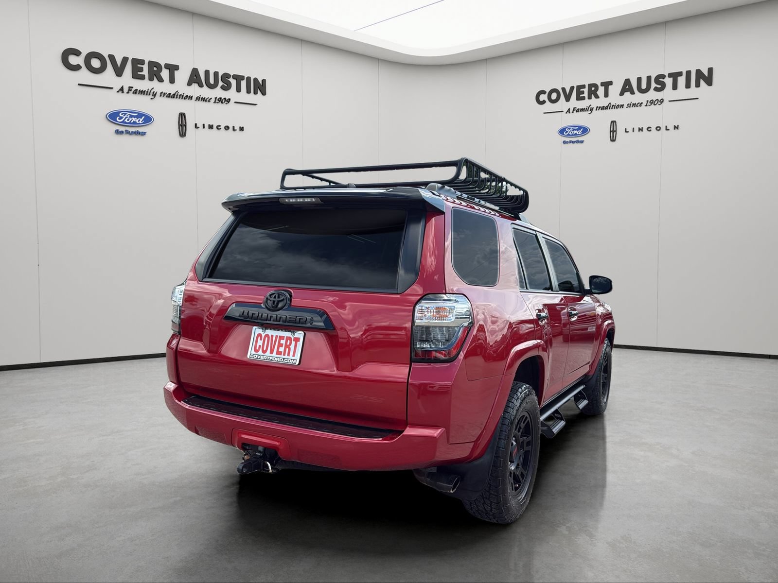 Used 2021 Toyota 4Runner Venture w/ Moonroof Package AWD/4WD image 5
