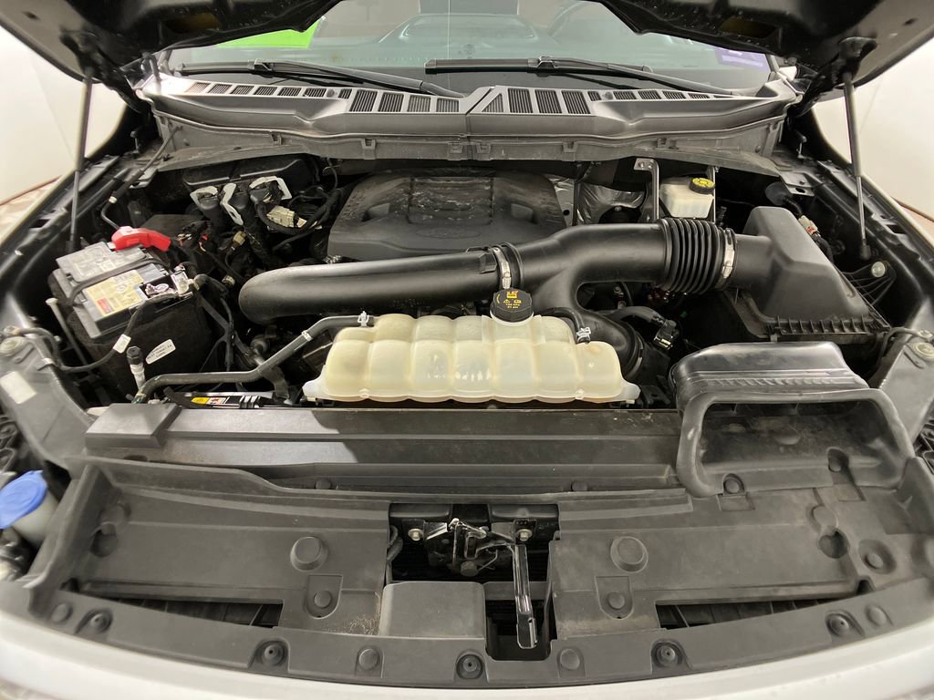 Certified 2021 Ford F150 Platinum w/ Equipment Group 701A High image 33