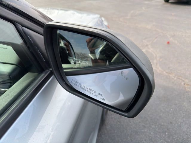 Certified 2022 Ford Explorer XLT w/ Equipment Group 202A image 9