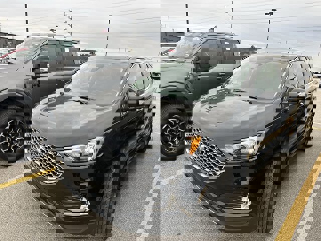 Certified 2024 Ford Edge SEL w/ Convenience Package image 2