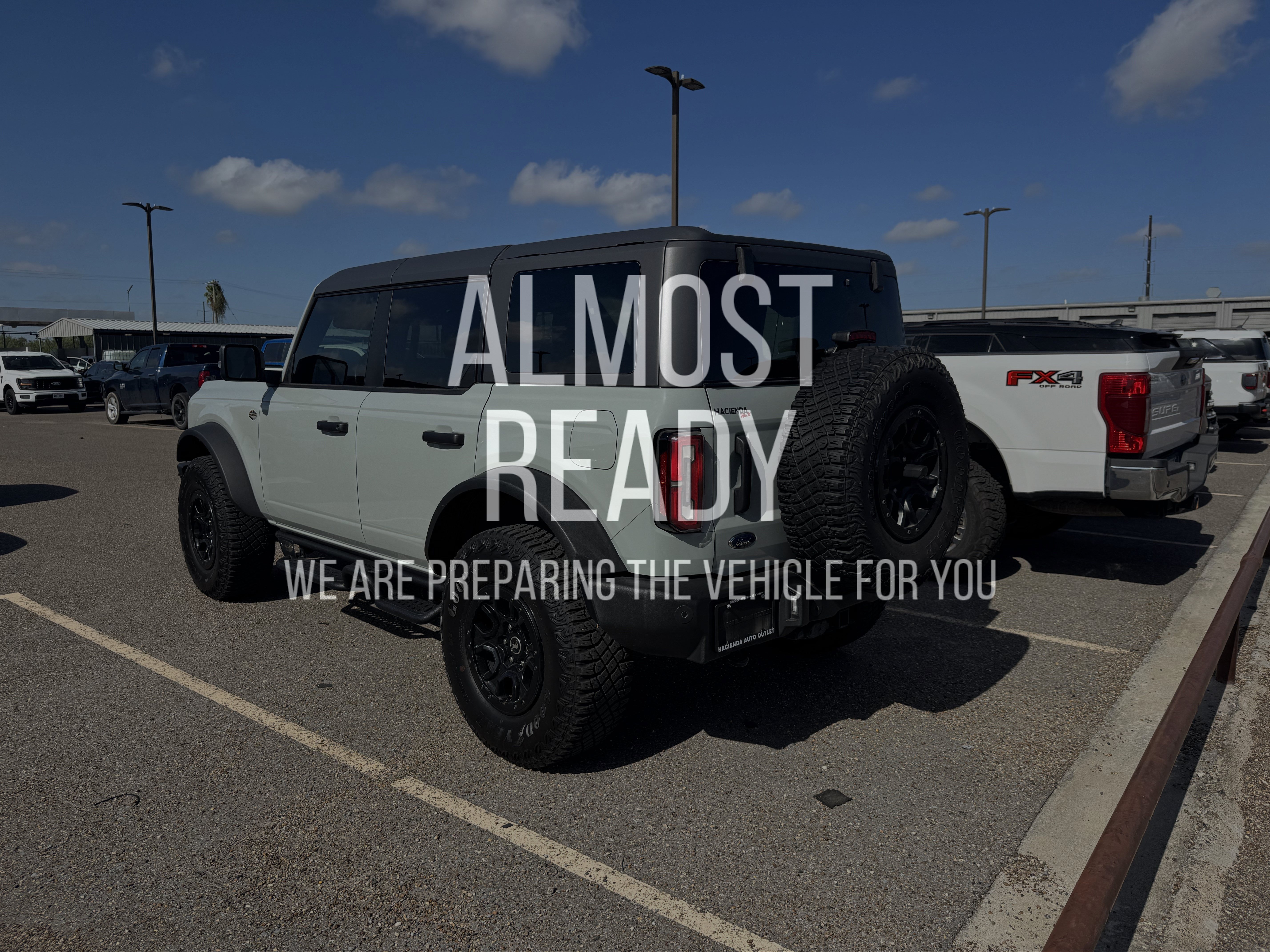 Certified 2024 Ford Bronco Wildtrak AWD/4WD image 3
