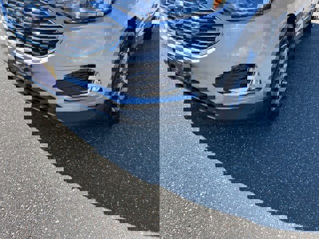 Certified 2022 Ford Edge SEL w/ Convenience Package image 2