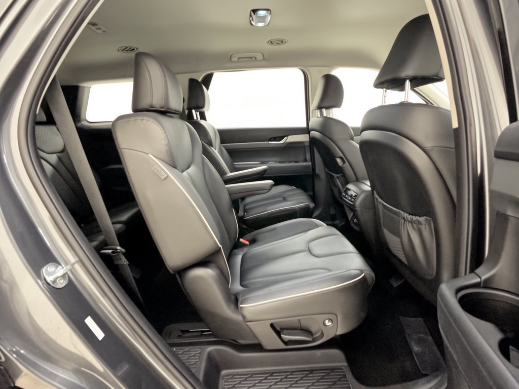 Used 2025 Hyundai Palisade SEL FWD image 29