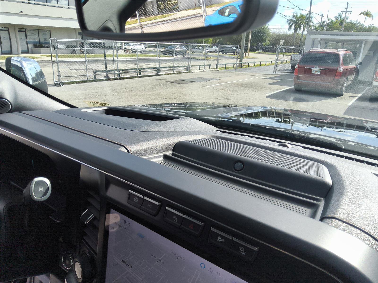 Certified 2024 Ford F350 Platinum w/ Tremor Off-Road Package image 32