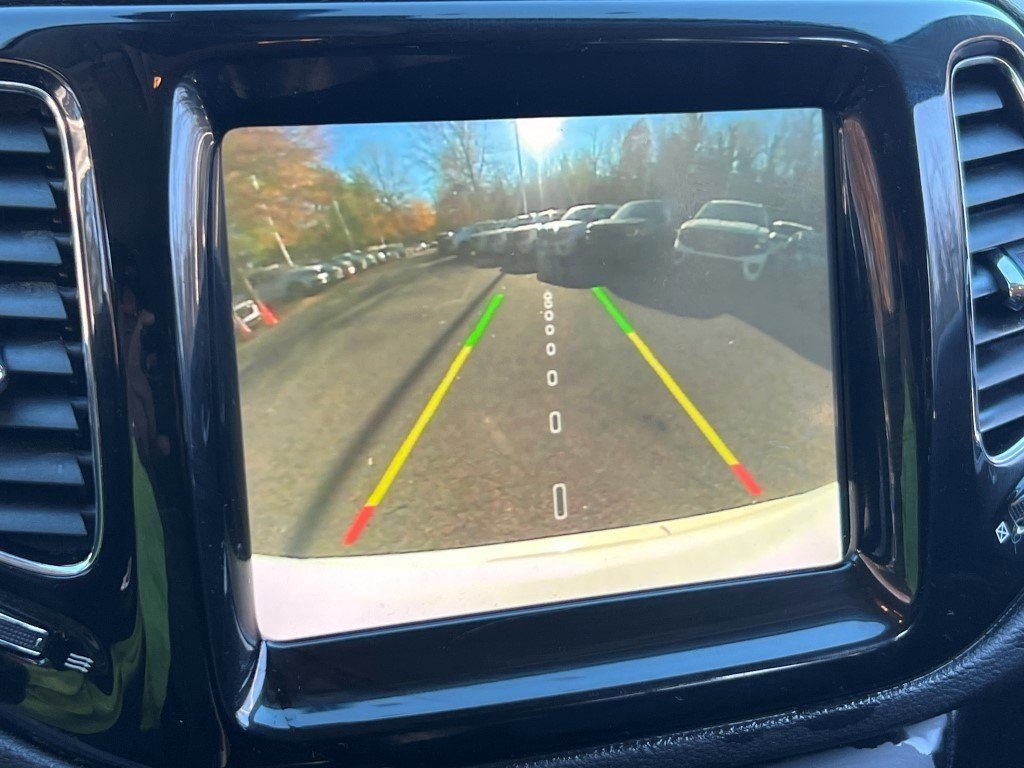 Used 2021 Jeep Compass Limited image 24