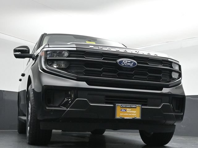 Certified 2025 Ford Expedition Active AWD/4WD image 39