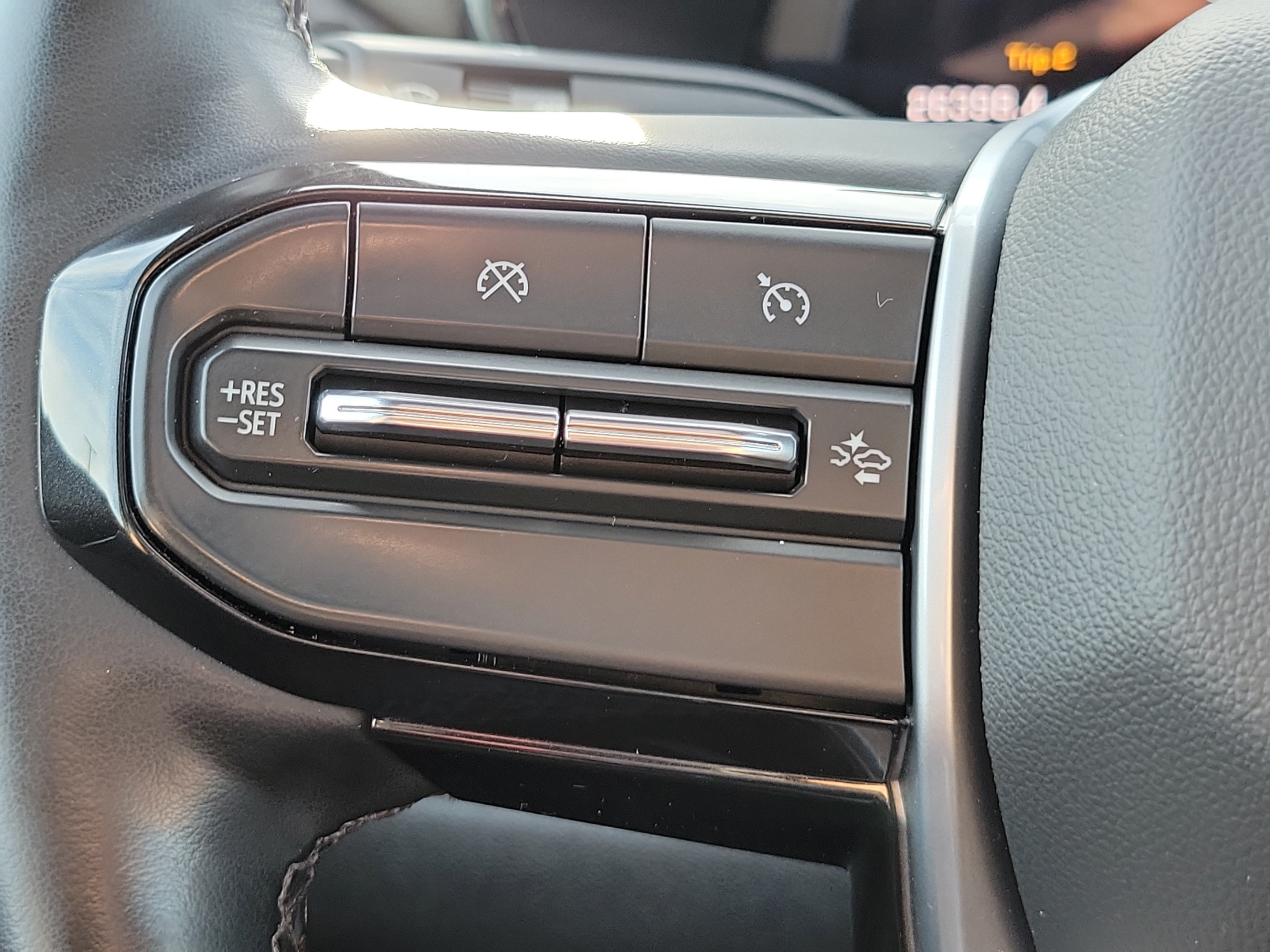 Used 2023 Chevrolet Colorado ZR2 w/ ZR2 Convenience Package III AWD/4WD image 21