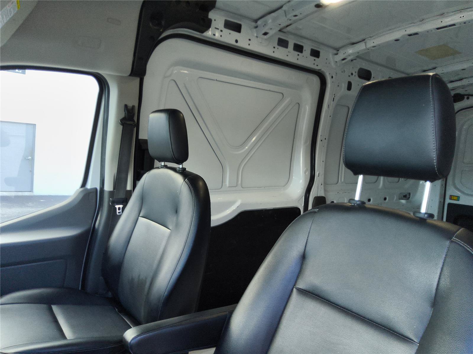 Certified 2023 Ford Transit 250 Medium Roof RWD image 13