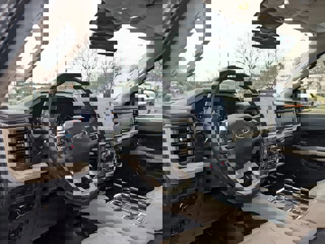 Certified 2024 Ford Expedition Limited image 15