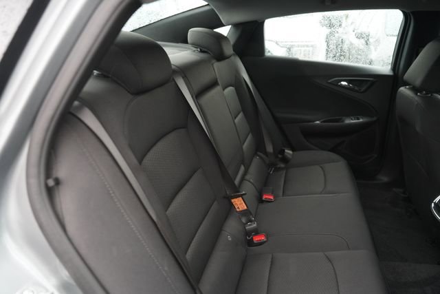 Used 2025 Chevrolet Malibu LT FWD image 16