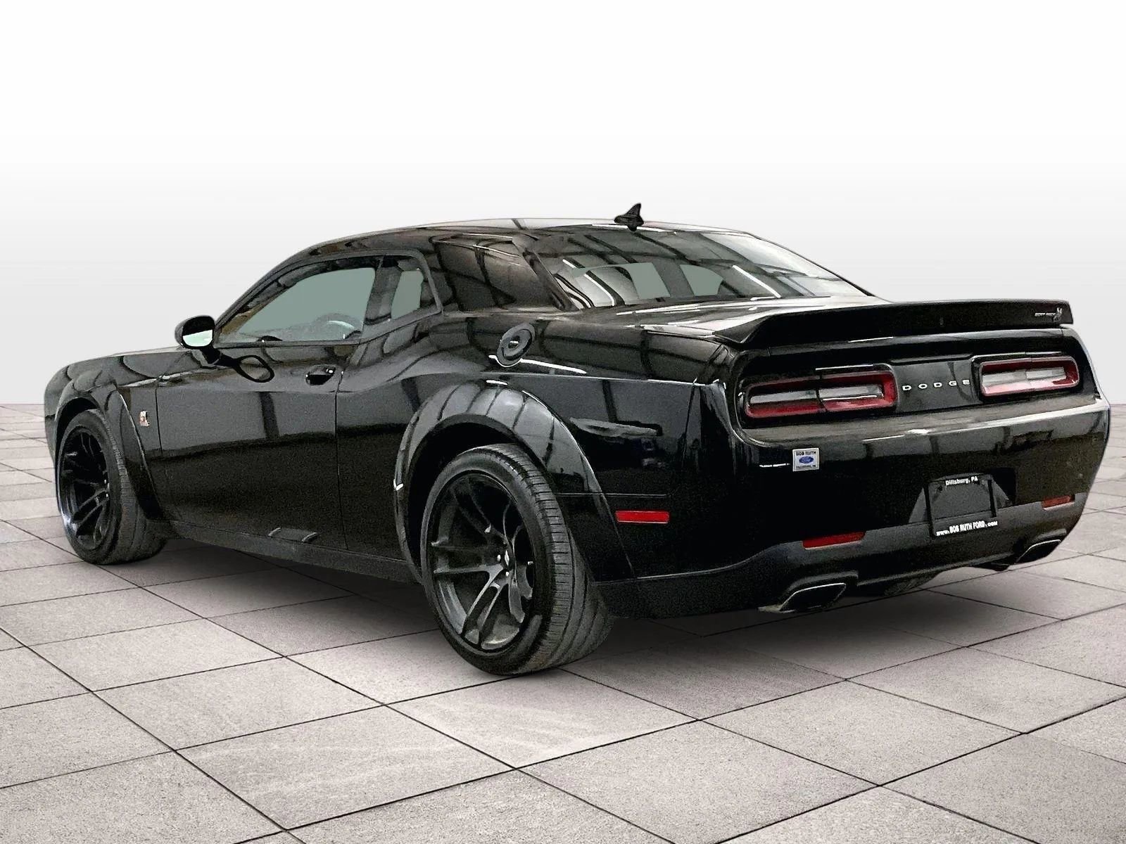 Used 2022 Dodge Challenger R/T Scat Pack RWD image 10